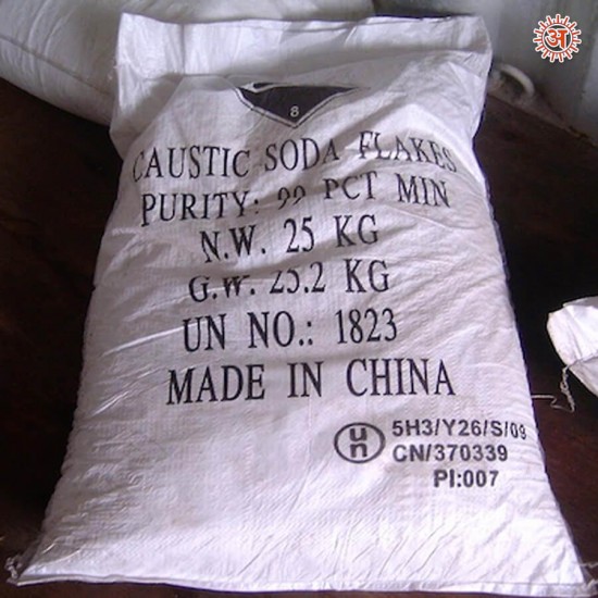 Caustic Soda Flakes full-image